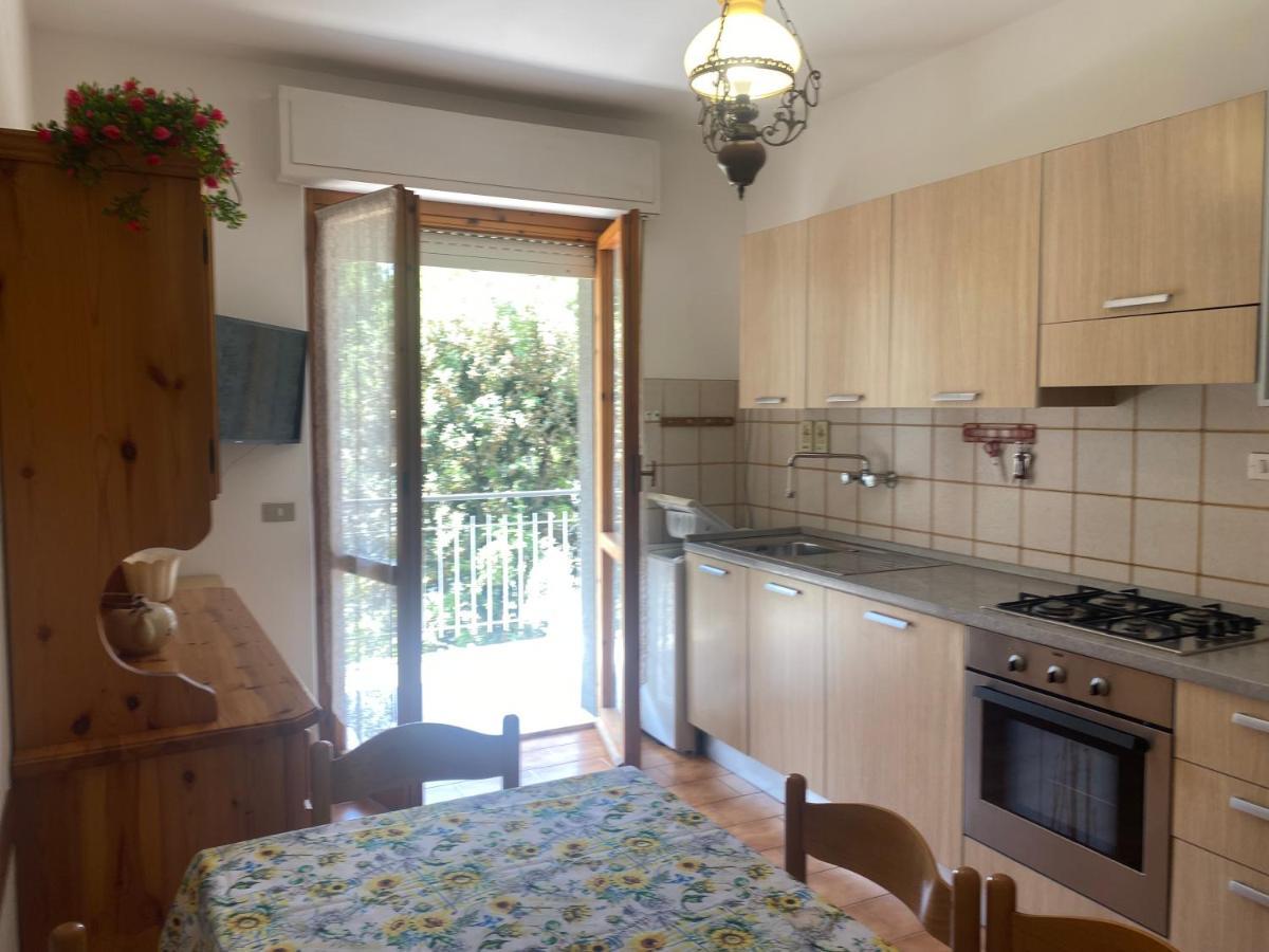 Via Pesaro A/C Apartment Marcelli Luaran gambar